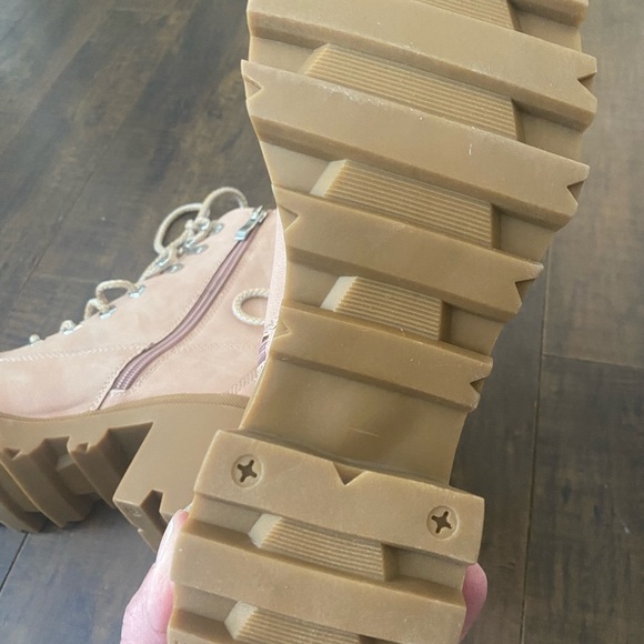 Steve Madden Dillan Light pink Combat lace up boots - Picture 8 of 12